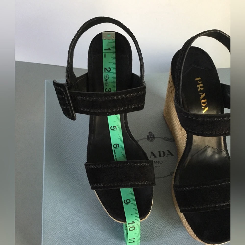 PRADA - Picture 11 of 16